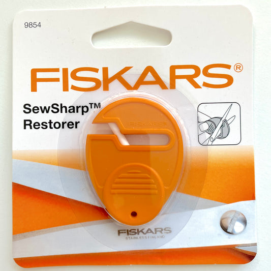 Fiskars SewSharp Restorer / Mini Scissor Sharpener