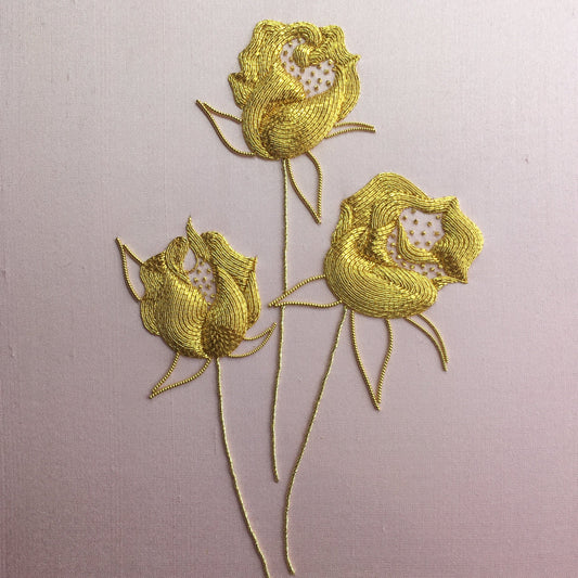 Zestaw materiałów do haftu złotem „Róże”