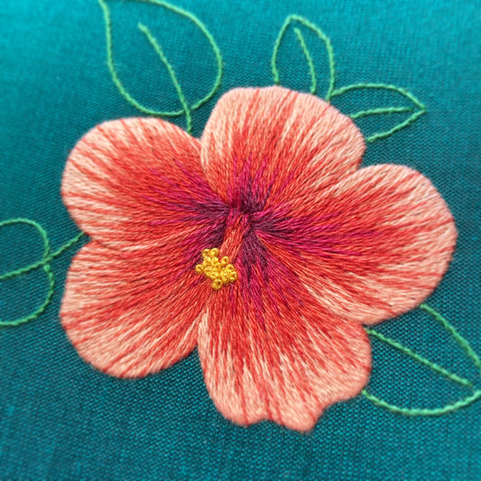 Kit de broderie en soie ombrée « Hibiscus »