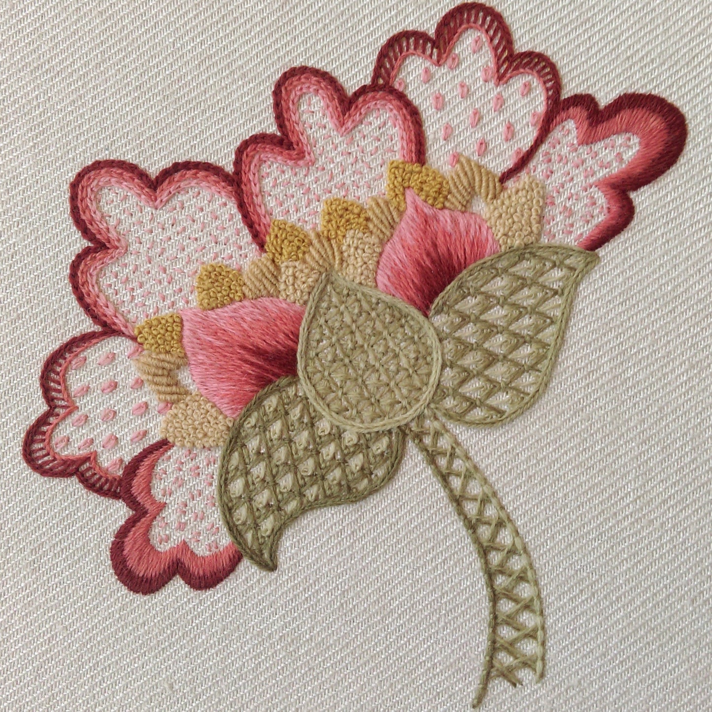 Kit de broderie au point de croix jacobite « Pivoine »